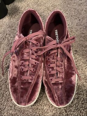 Tretorn Women's Velvet Lace-Up Sneakers in Dusty Rose